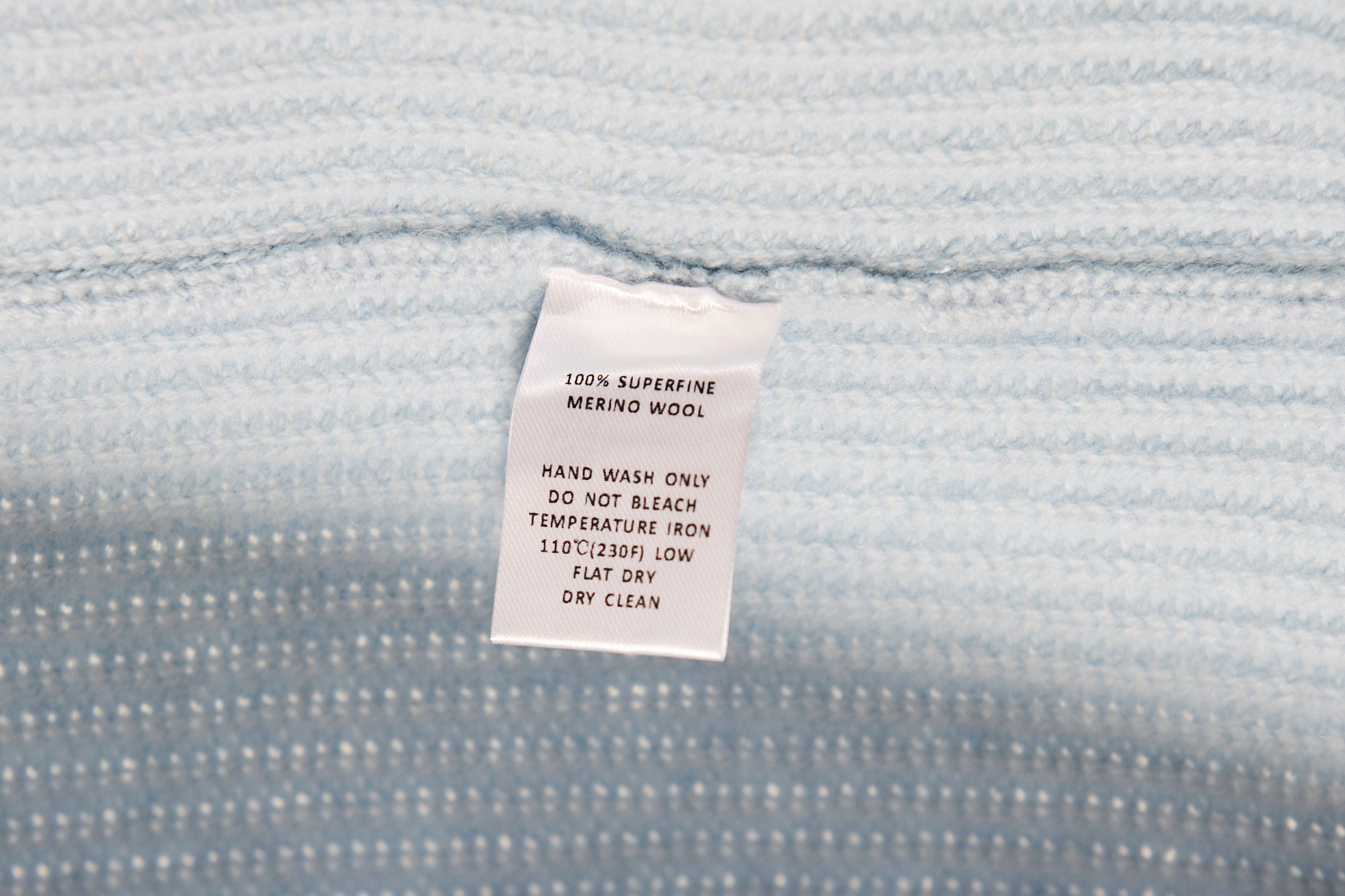 mærke med superfine merino wool cardigan