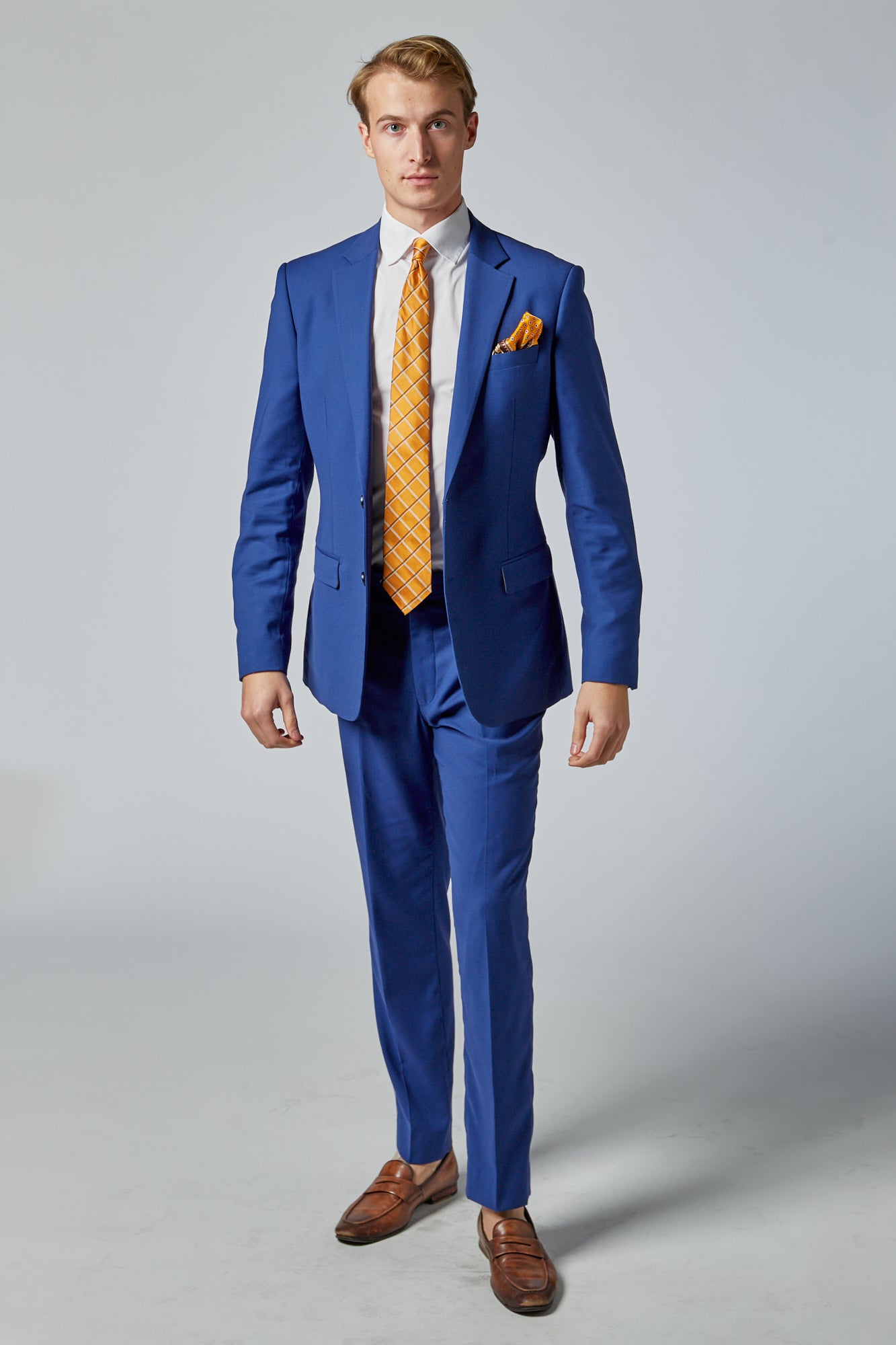 marineblåt jakkesæt