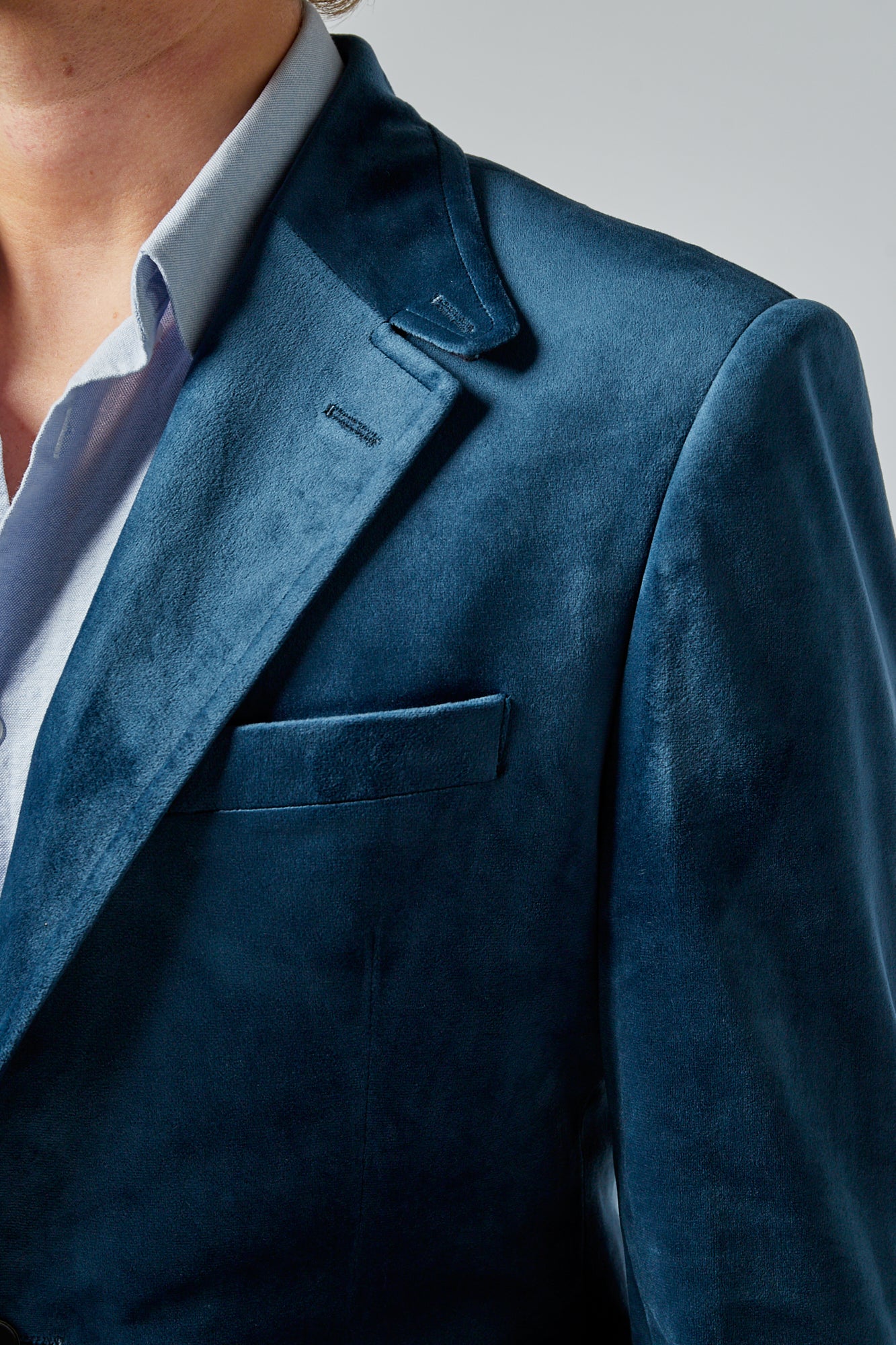 velour blazer close up på revers